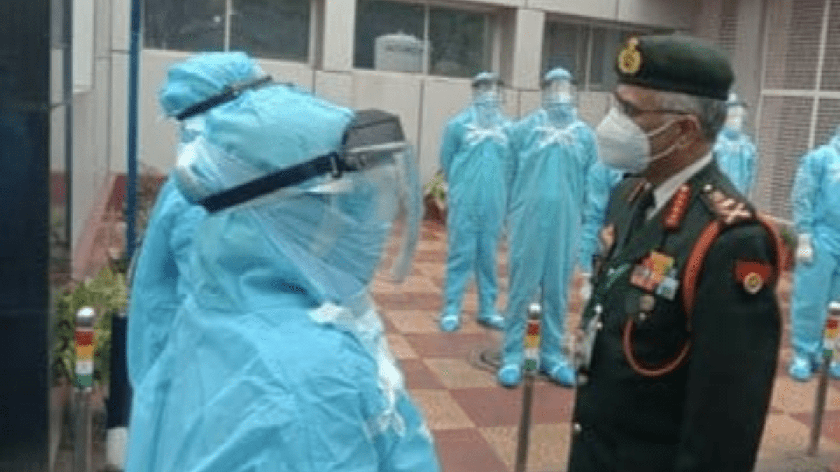 Army chief MM naravane visits cantonment hospital base in delhi