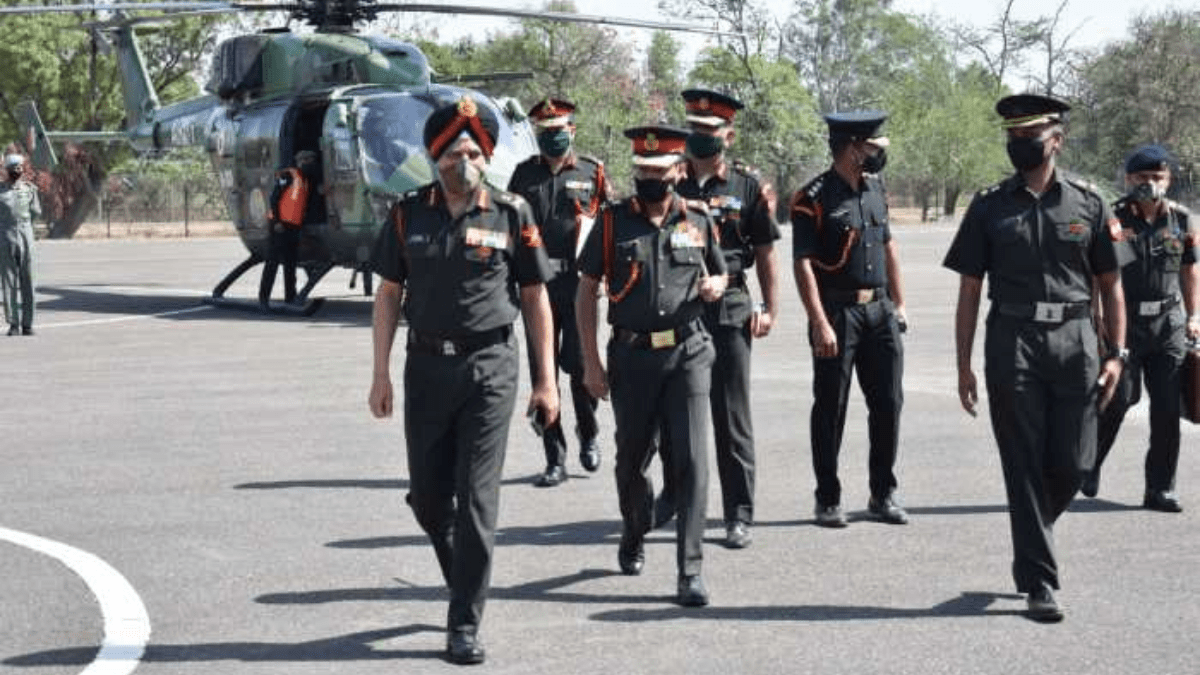 Lt Gen AS Bhinder Reviews Troops Preparedness In Ranbankura